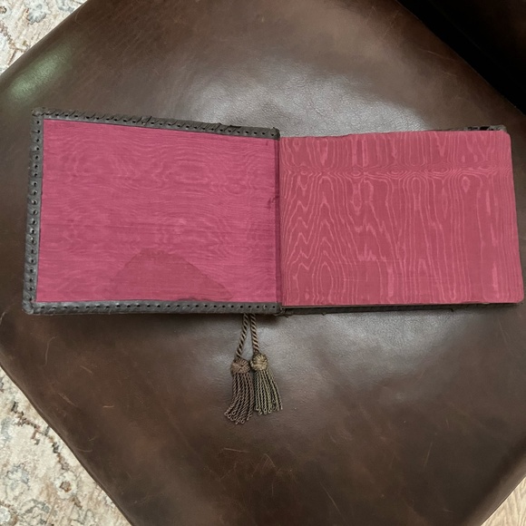 Autograph Book - Picture 5 of 8